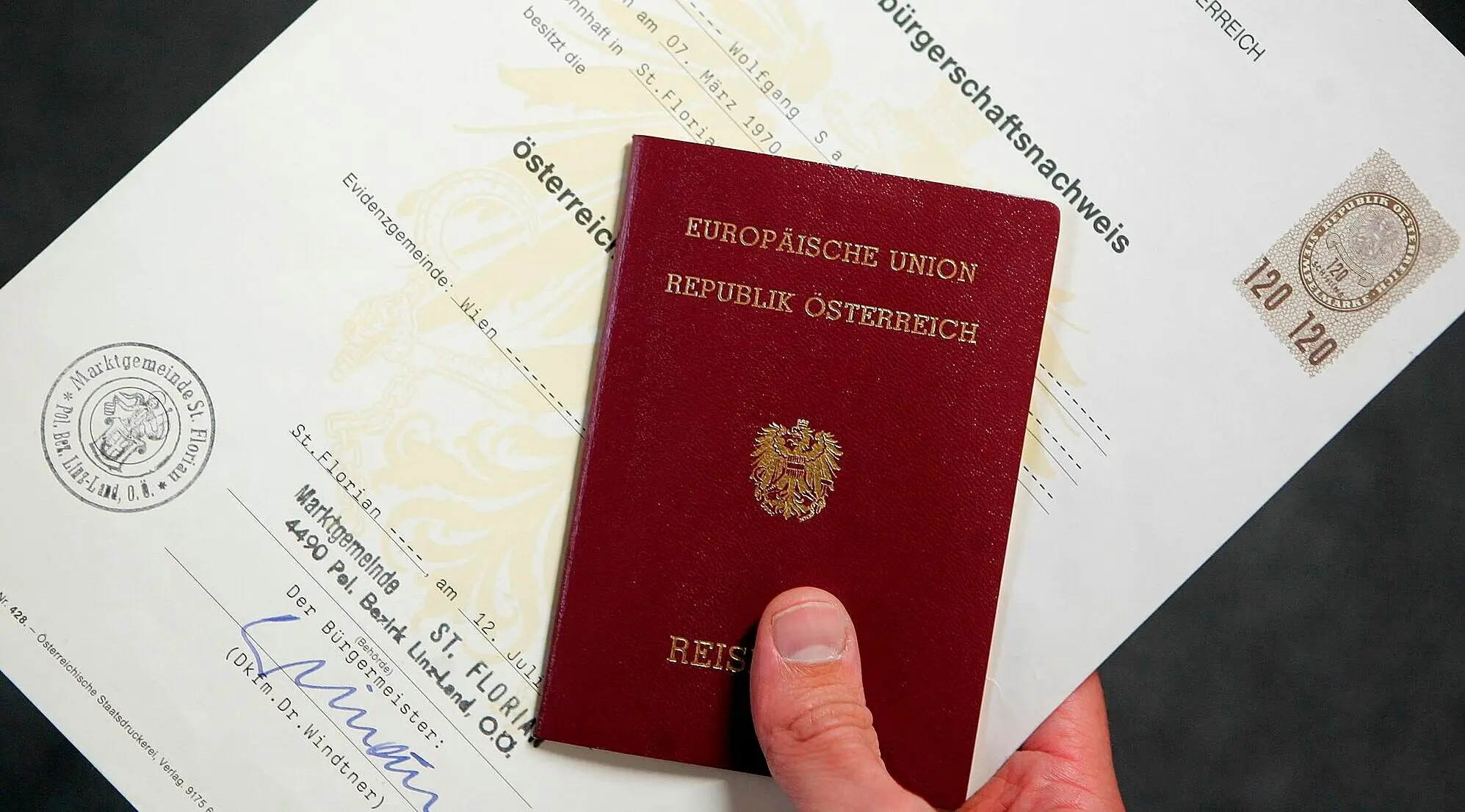 Österreichischen Pass kaufen