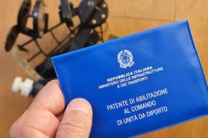 Patente nautica costo