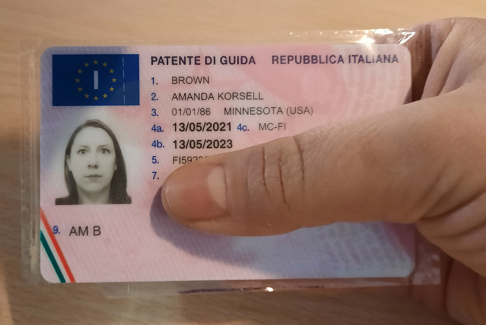 Acquista la patente di guida italiana